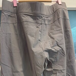 Columbia Light Gray Casual Pants